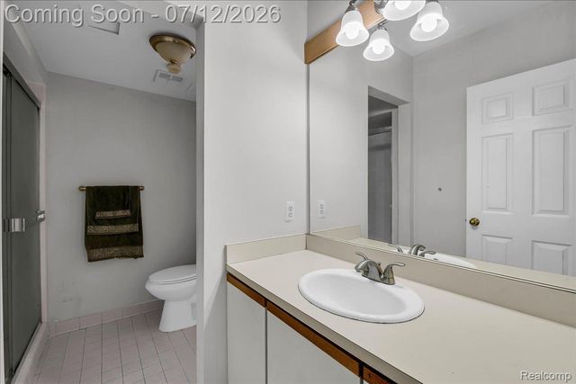 37418 Legends Trail Drive, Farmington Hills, MI 48331