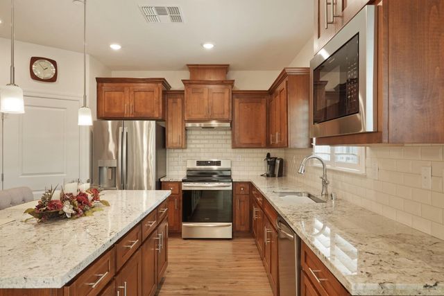 1104 Audrey Ct, Galt, CA 95632