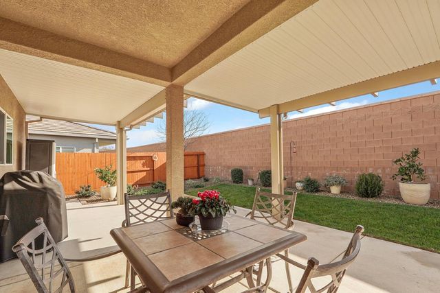 1104 Audrey Ct, Galt, CA 95632