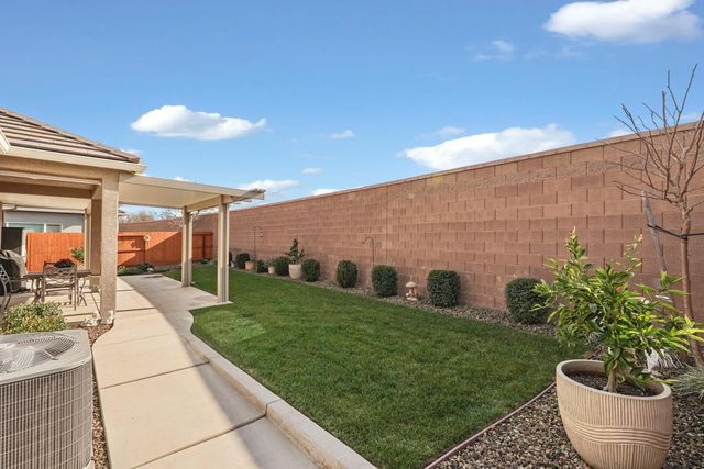 1104 Audrey Ct, Galt, CA 95632