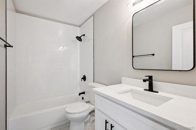 17208 E Florida Place, Aurora, CO 80017