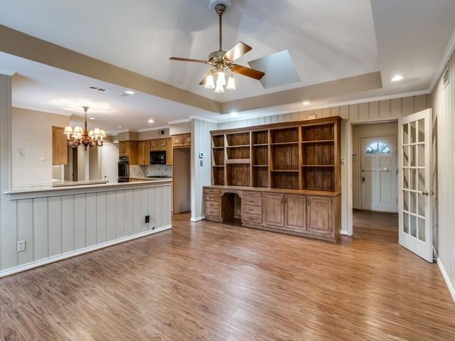 6130 Walnut Hill Lane, Dallas, TX 75230