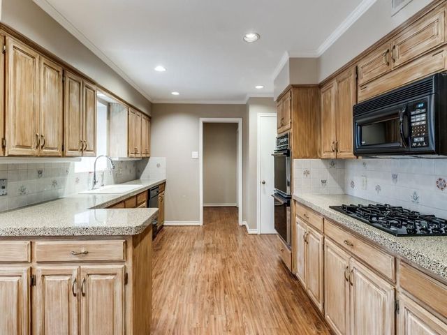 6130 Walnut Hill Lane, Dallas, TX 75230