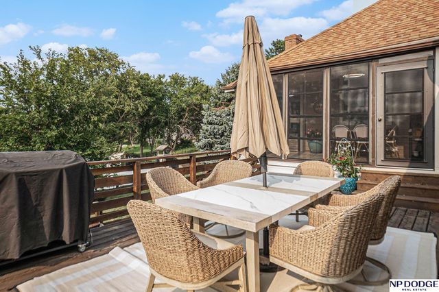 22132 Riverside Drive, Omaha, NE 68022