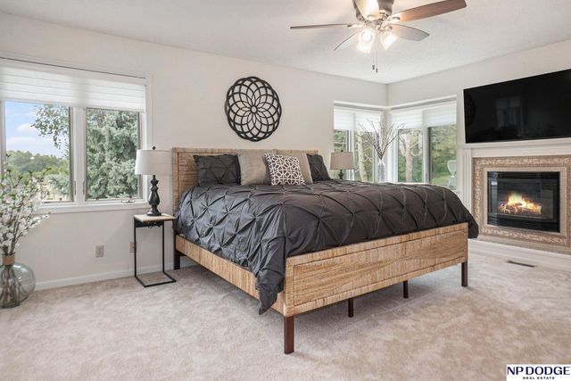 22132 Riverside Drive, Omaha, NE 68022