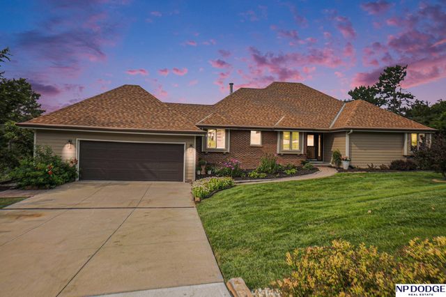 22132 Riverside Drive, Omaha, NE 68022