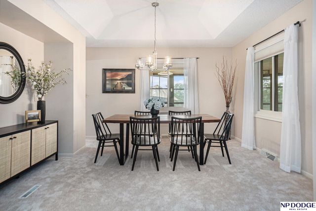 22132 Riverside Drive, Omaha, NE 68022