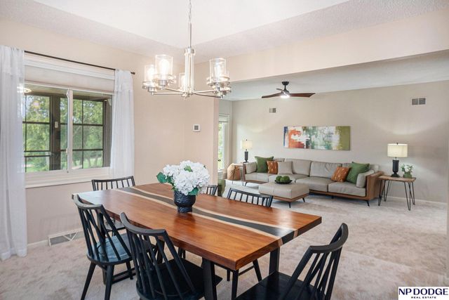 22132 Riverside Drive, Omaha, NE 68022