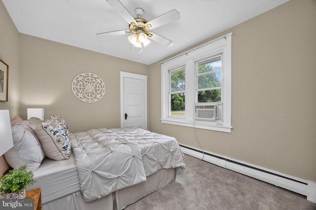 355 E LINFIELD TRAPPE RD, Royersford, PA 19468