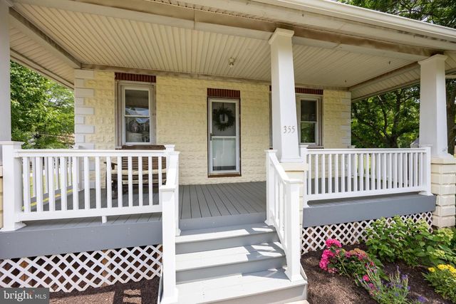 355 E LINFIELD TRAPPE RD, Royersford, PA 19468