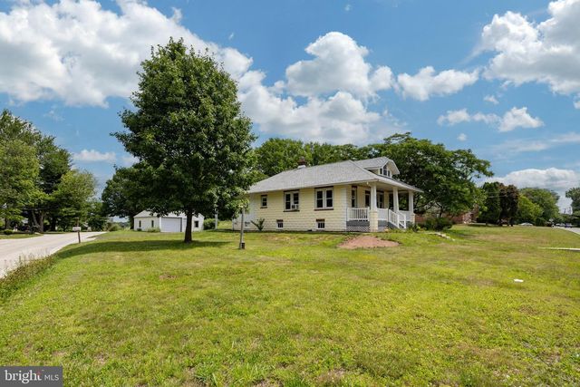 355 E LINFIELD TRAPPE RD, Royersford, PA 19468