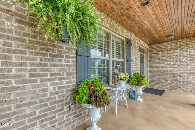 105 Shadden Springs, Gray, TN 37615