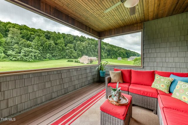 105 Shadden Springs, Gray, TN 37615
