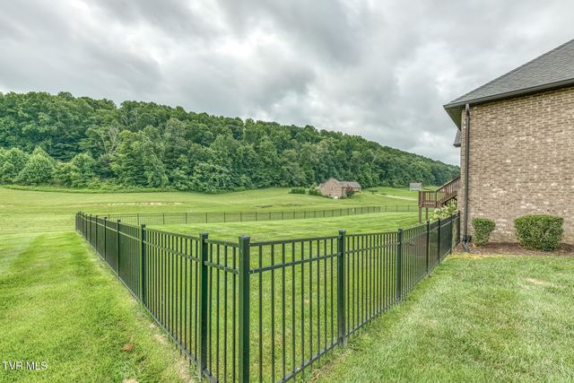 105 Shadden Springs, Gray, TN 37615