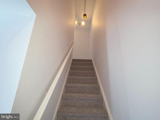 70 SUBURBAN BLVD, Delran, NJ 08075