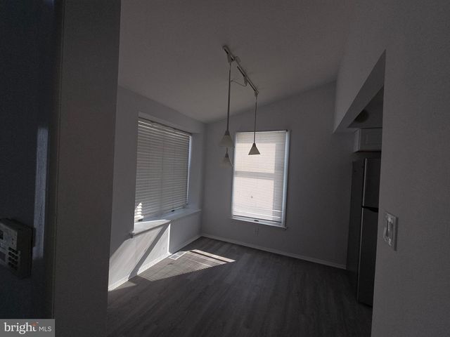 70 SUBURBAN BLVD, Delran, NJ 08075