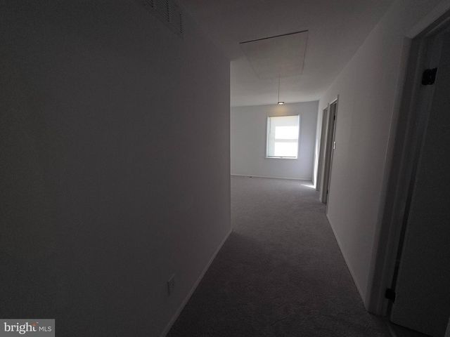 70 SUBURBAN BLVD, Delran, NJ 08075