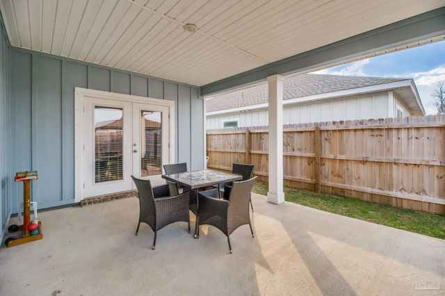 6521 Paso Fino Drive, Bellview, FL 32526