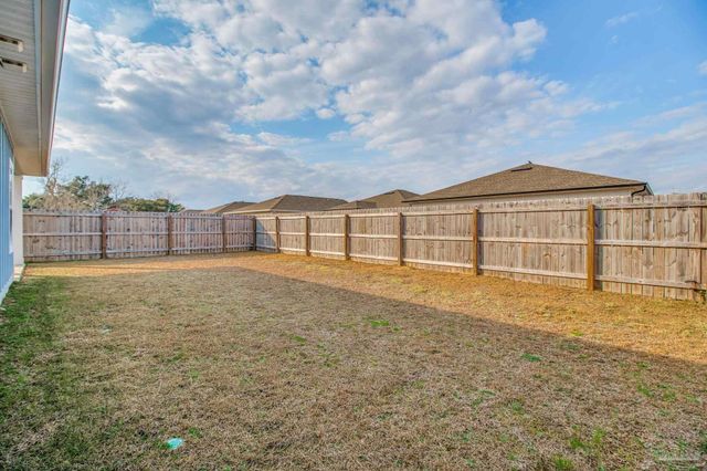 6521 Paso Fino Drive, Bellview, FL 32526