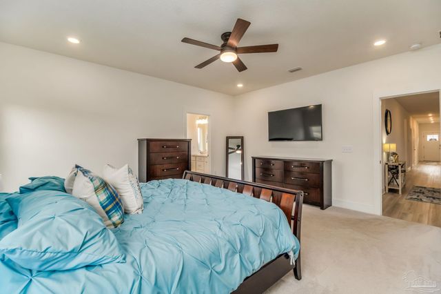 6521 Paso Fino Drive, Bellview, FL 32526