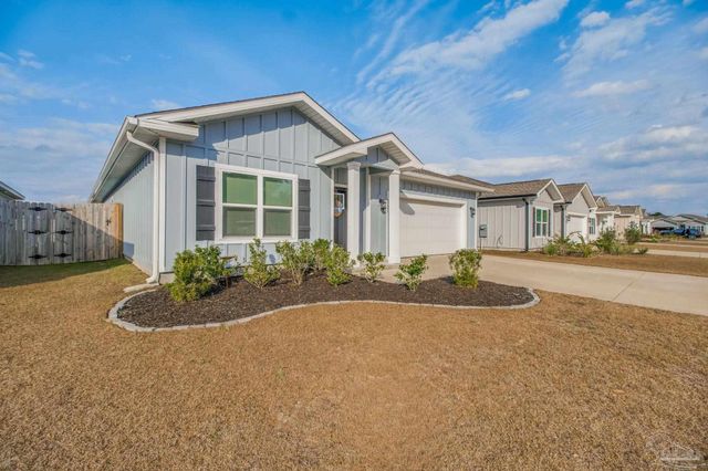 6521 Paso Fino Drive, Bellview, FL 32526