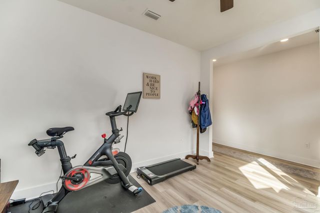 6521 Paso Fino Drive, Bellview, FL 32526