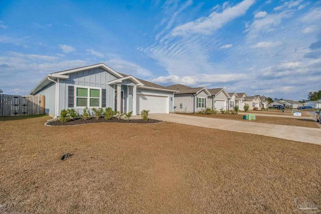 6521 Paso Fino Drive, Bellview, FL 32526