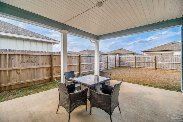 6521 Paso Fino Drive, Bellview, FL 32526