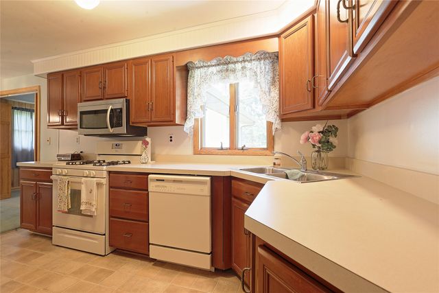 4550 BUDD Drive, Erie, PA 16506