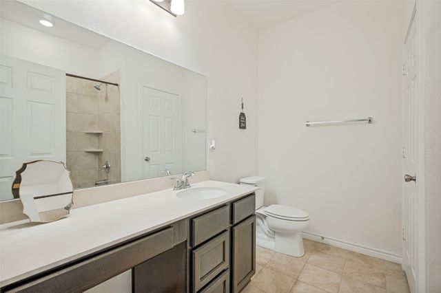 953 Adair Drive, Aubrey, TX 76227