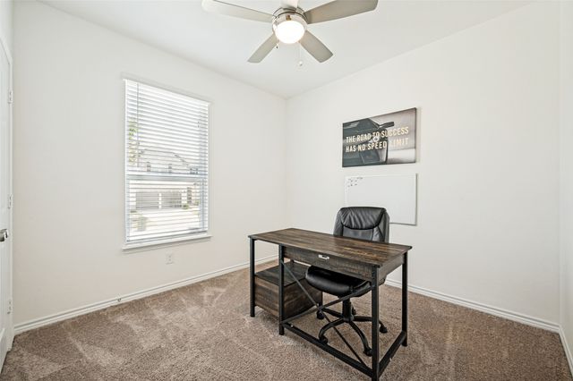 953 Adair Drive, Aubrey, TX 76227