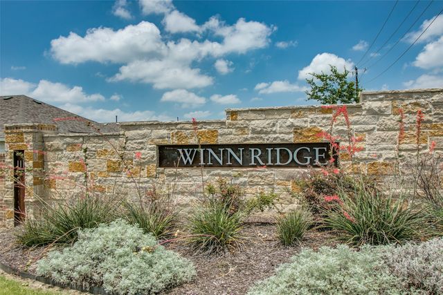 953 Adair Drive, Aubrey, TX 76227