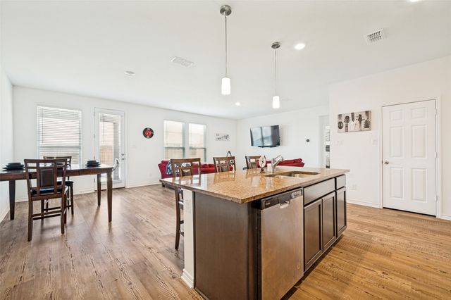 953 Adair Drive, Aubrey, TX 76227