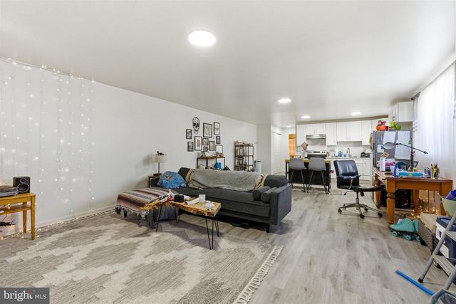 146 WALNUT ST, Mont Clare, PA 19453