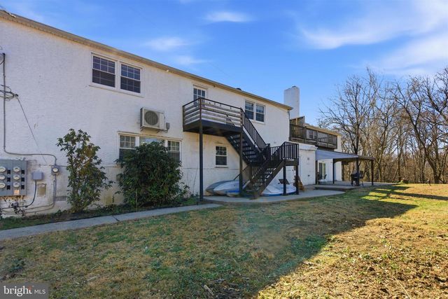 146 WALNUT ST, Mont Clare, PA 19453