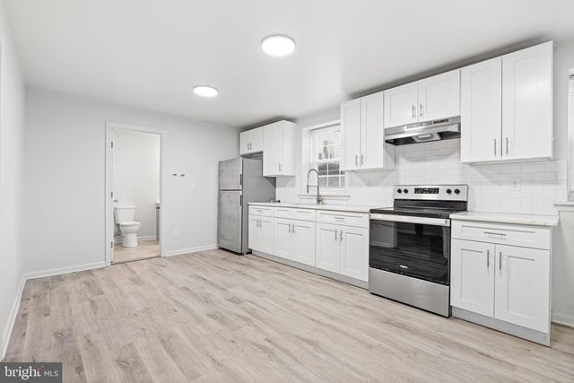 146 WALNUT ST, Mont Clare, PA 19453