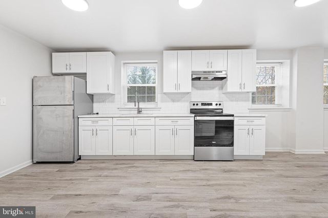 146 WALNUT ST, Mont Clare, PA 19453