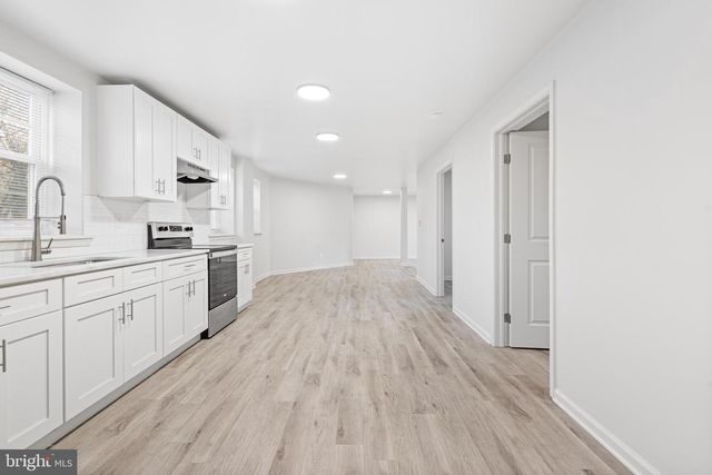 146 WALNUT ST, Mont Clare, PA 19453