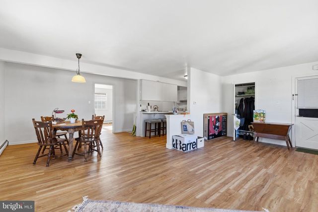 146 WALNUT ST, Mont Clare, PA 19453