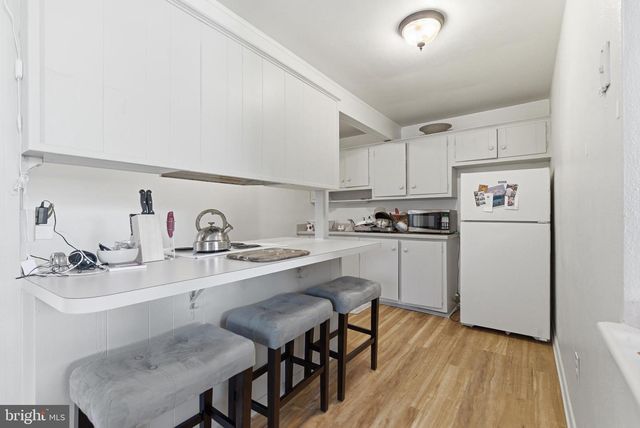 146 WALNUT ST, Mont Clare, PA 19453