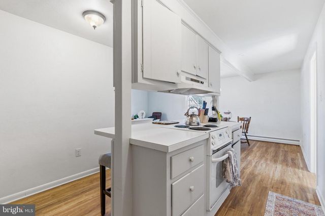 146 WALNUT ST, Mont Clare, PA 19453