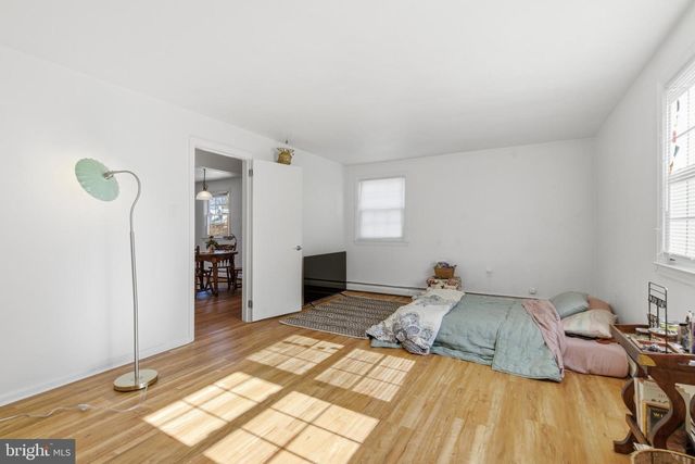 146 WALNUT ST, Mont Clare, PA 19453