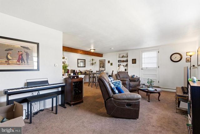 146 WALNUT ST, Mont Clare, PA 19453