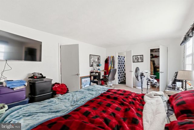 146 WALNUT ST, Mont Clare, PA 19453