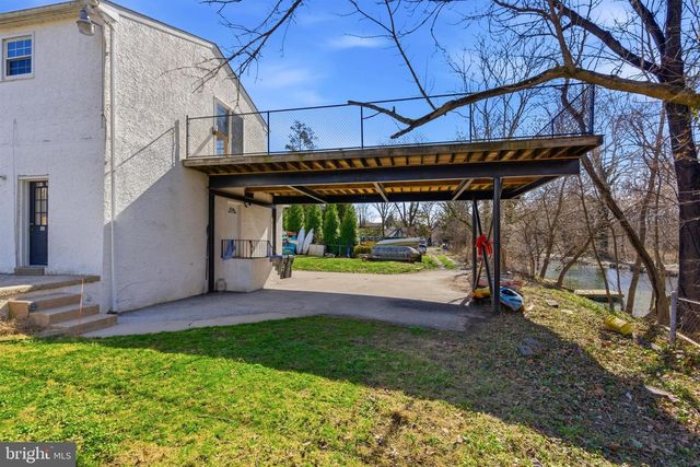 146 WALNUT ST, Mont Clare, PA 19453