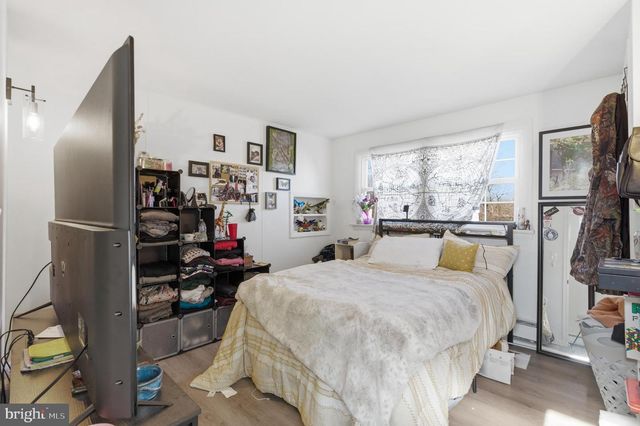 146 WALNUT ST, Mont Clare, PA 19453