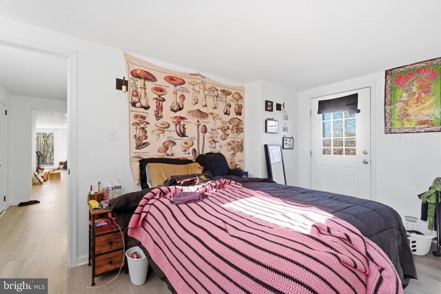 146 WALNUT ST, Mont Clare, PA 19453