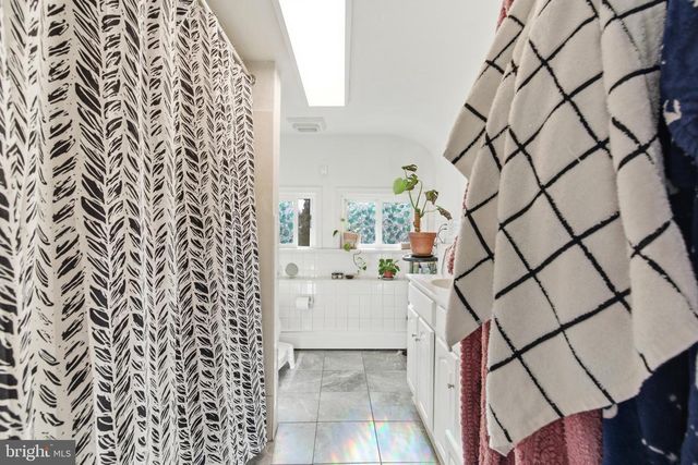 146 WALNUT ST, Mont Clare, PA 19453