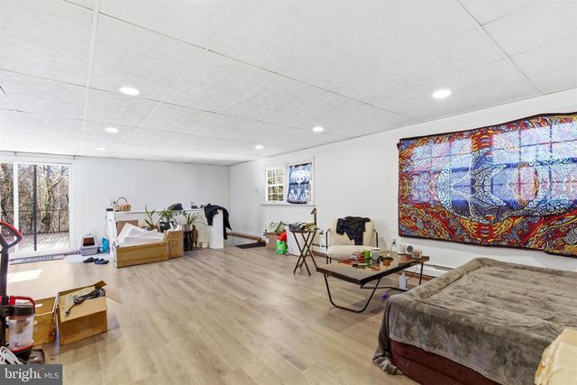 146 WALNUT ST, Mont Clare, PA 19453