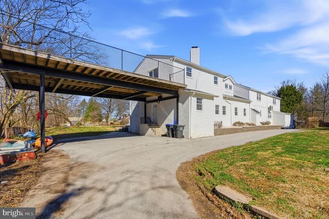 146 WALNUT ST, Mont Clare, PA 19453